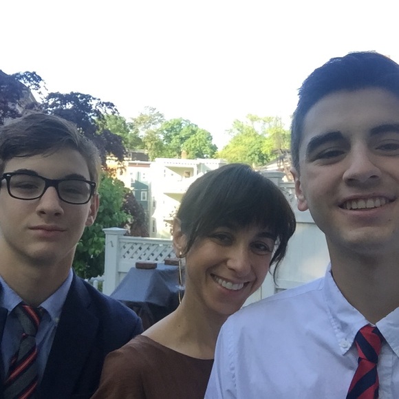 Hi! - Picture 1 of 1